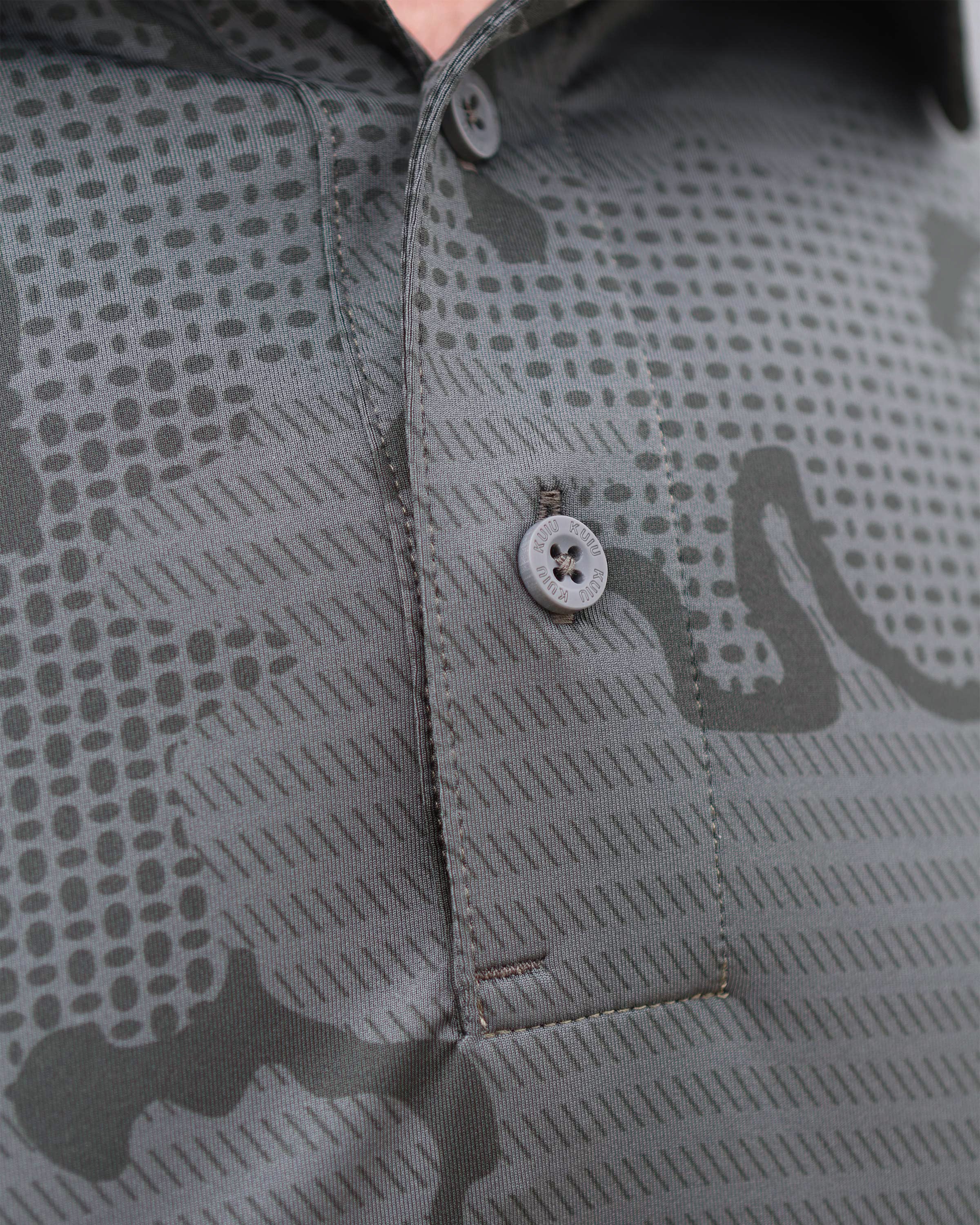 KUIU Performance Polo | Gunmetal Tonal - Image 6